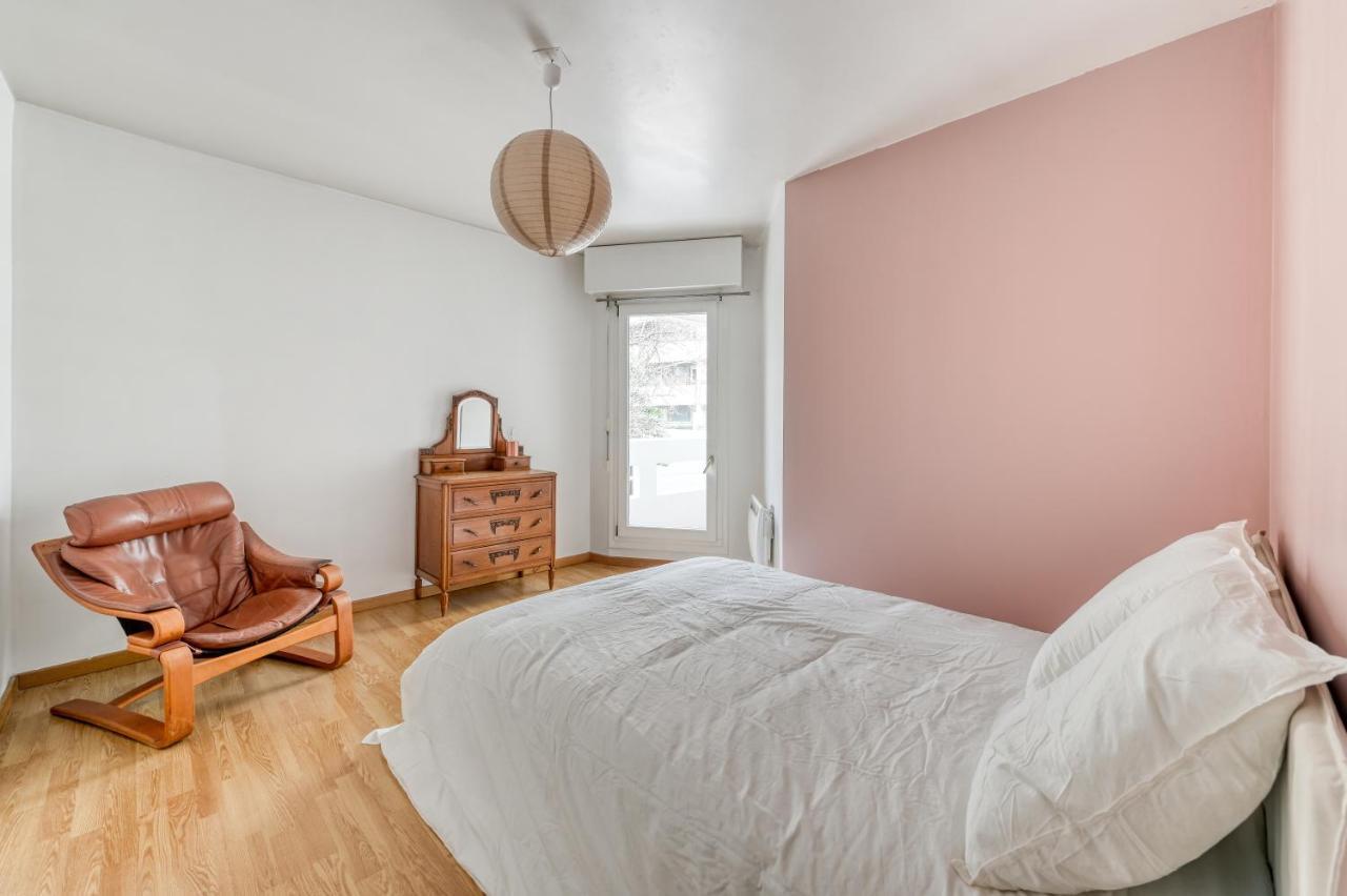3 Bedroom Apartment With Balconies Paris Eksteriør billede